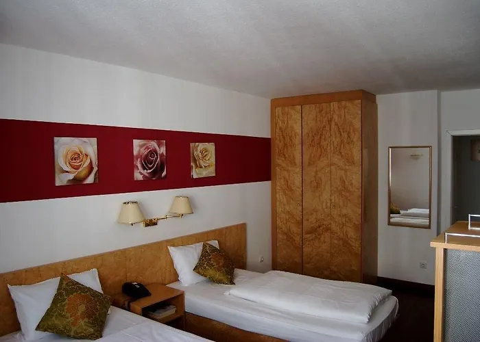 Rugs - Self Check-in Düsseldorf