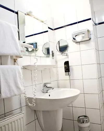 Rugs - Self Check-in Hotell 3*