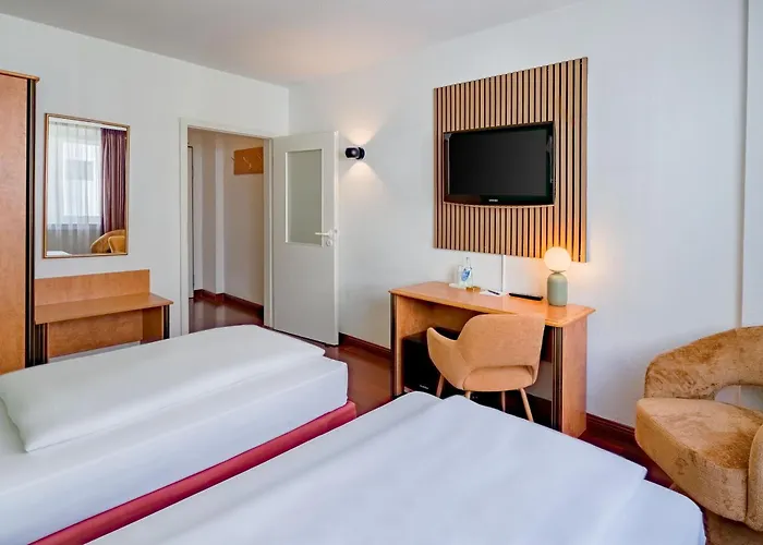 Hotell Rugs - Self Check-in 3*