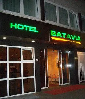 Batavia 3*