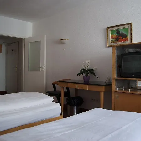 Rugs - Self Check-in Hotell 3*