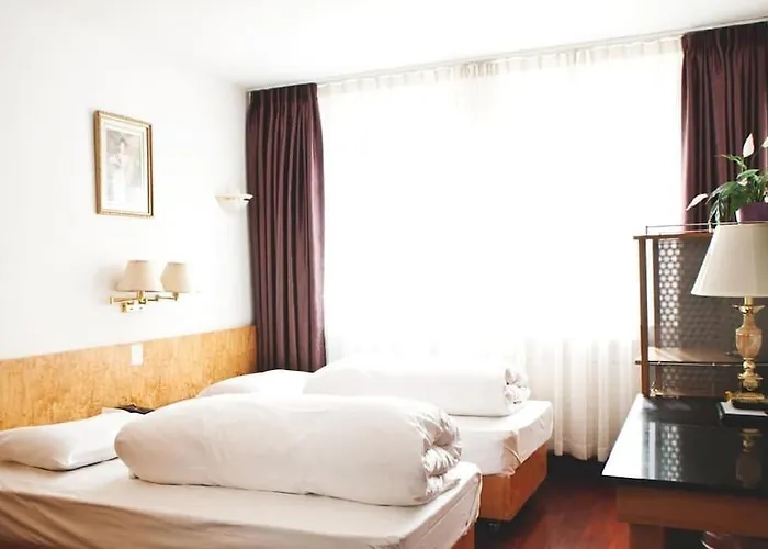 Rugs - Self Check-in Hotell 3*