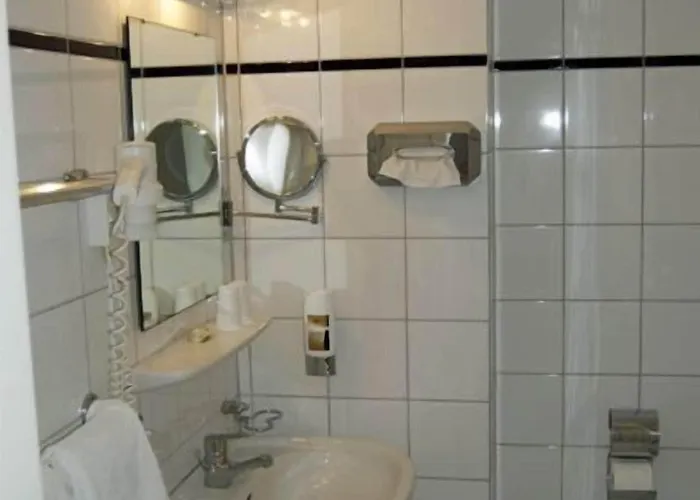 Rugs - Self Check-in 3*