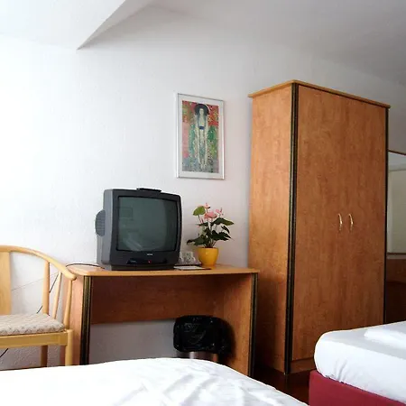 Hotel Rugs - Self Check-in