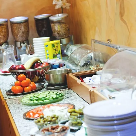 Hotel Rugs - Self Check-in 3*