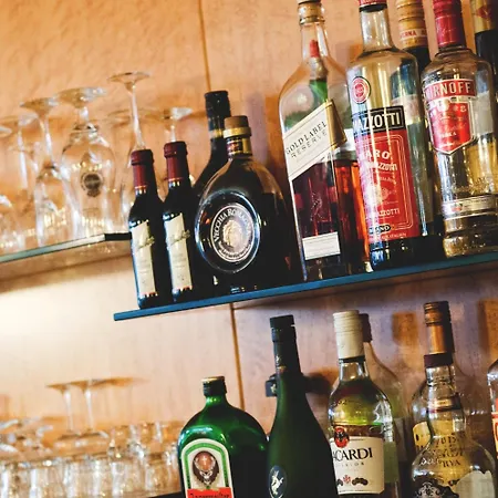 Rugs - Self Check-in Düsseldorf