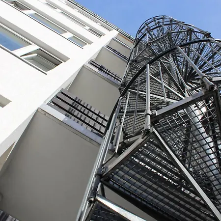 Rugs - Self Check-in Hotel Düsseldorf