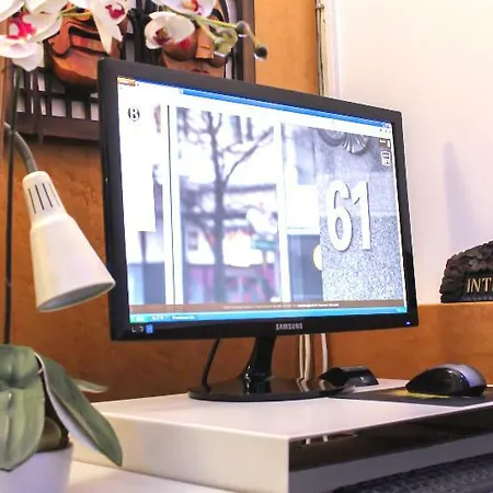 Rugs - Self Check-in 3* Düsseldorf