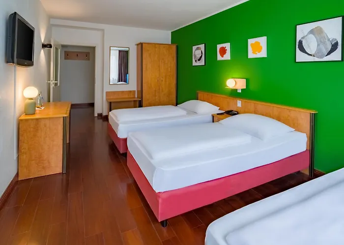 Rugs - Self Check-in דיסלדורף